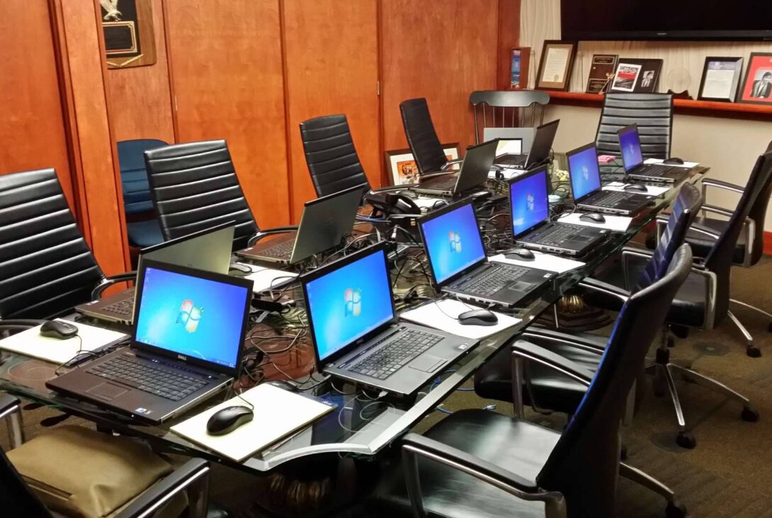 laptop meeting rental - voozon.com