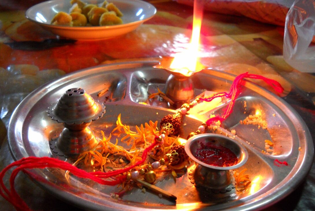 Aarti plate Raksha Bandhan India - voozon.com