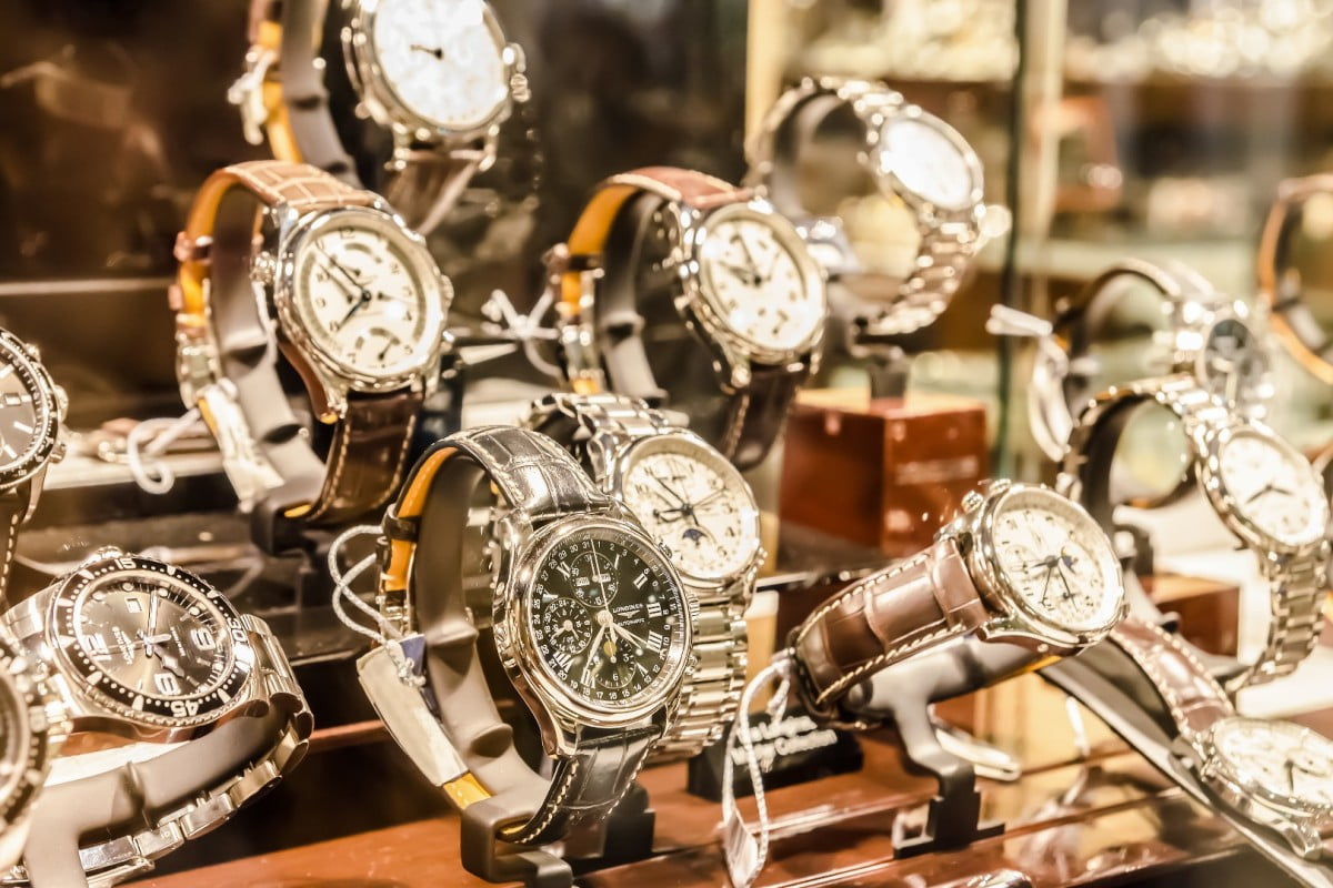 4 of the Best Luxury Jewelry Watches To Add To Your Collection