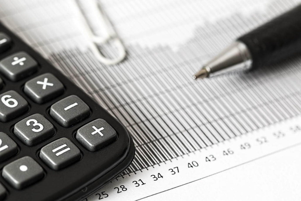 Advantages of Payroll Outsourcing in UAE for SMEs 1 Advantages of Payroll Outsourcing in UAE for SMEs