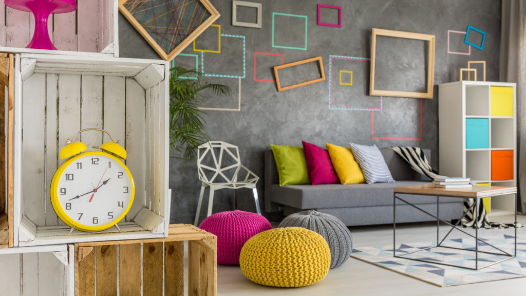 7 Non-Permanent Ways To Decorate Student Housing