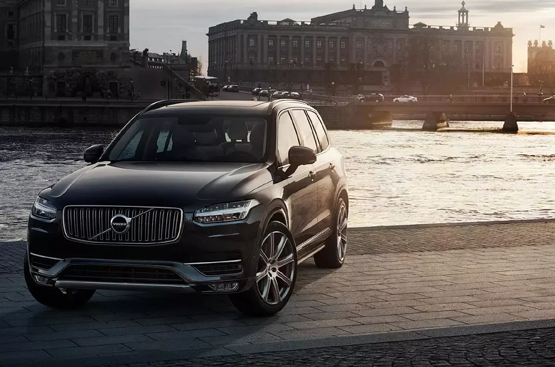 2007 Volvo XC90 Vs. 2007 Mercedes Benz S550 Safety Comparison - voozon.com