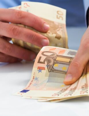 Merchant Cash - voozon.com