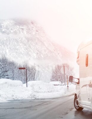 The Complete Guide To Winter RV Trips For Beginners - voozon.com