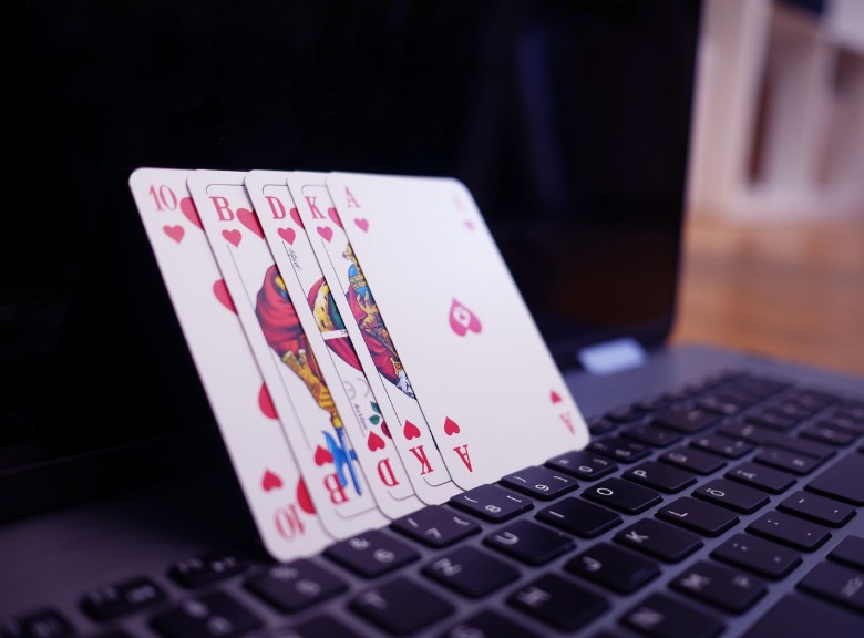 The Rise of Regulated Online Gaming: UK and US Perspectives