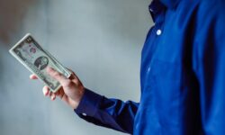 Understanding Savings Account Interest Rates and How to Maximize APY