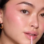 Pout Ultra Shine Lip Gloss - voozon.com