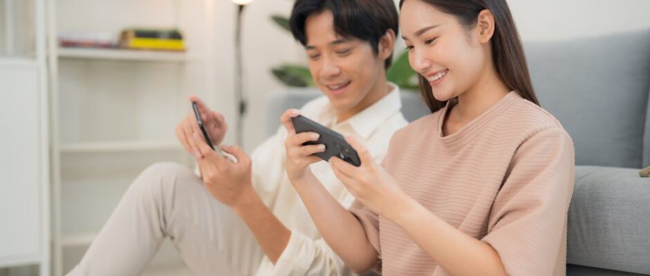 Digital Communities: How to Play Hearts Online and Stay Socially Active