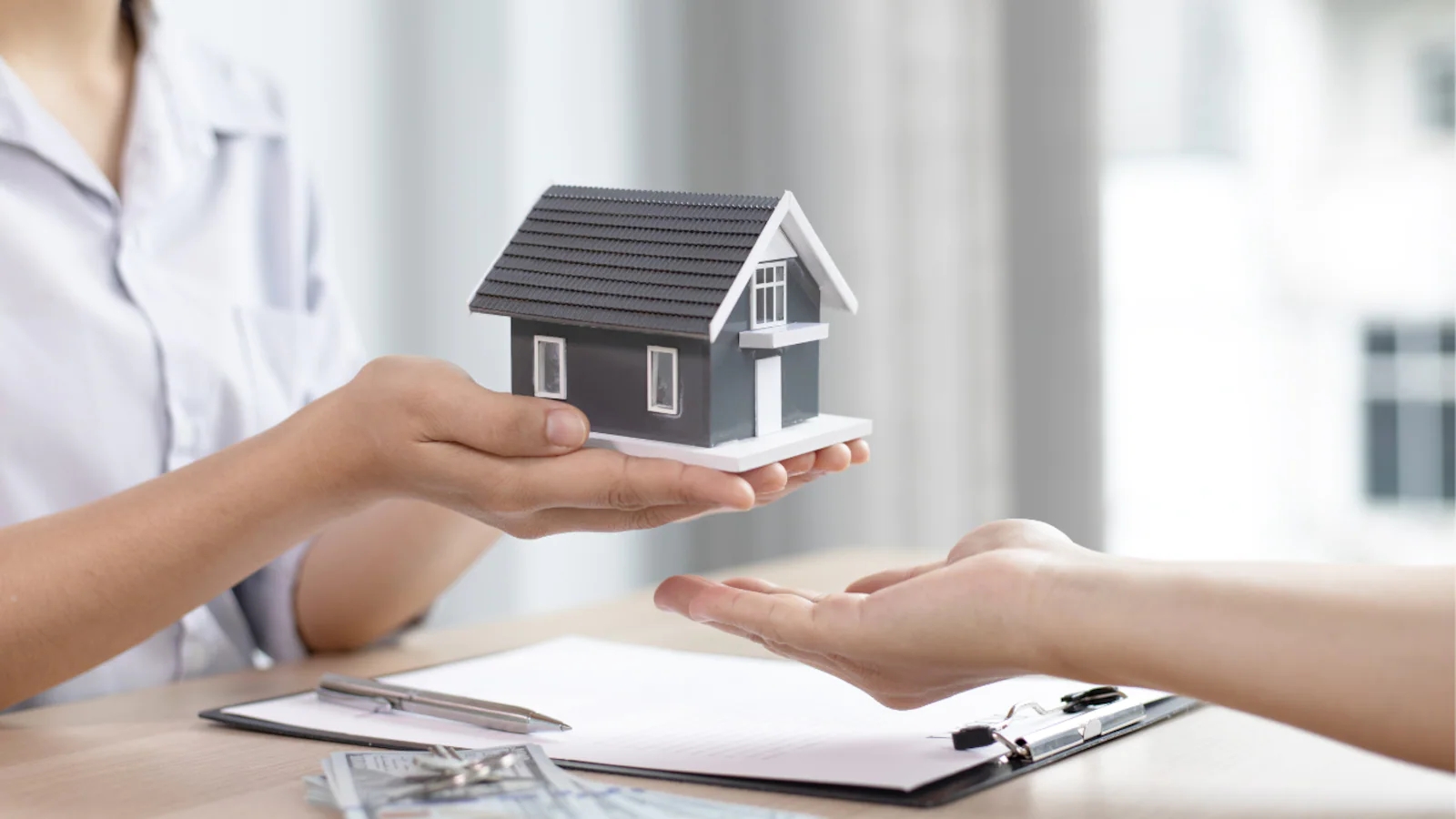 Which Florida Home Loan Programs Offer Assistance for First-Time Buyers?