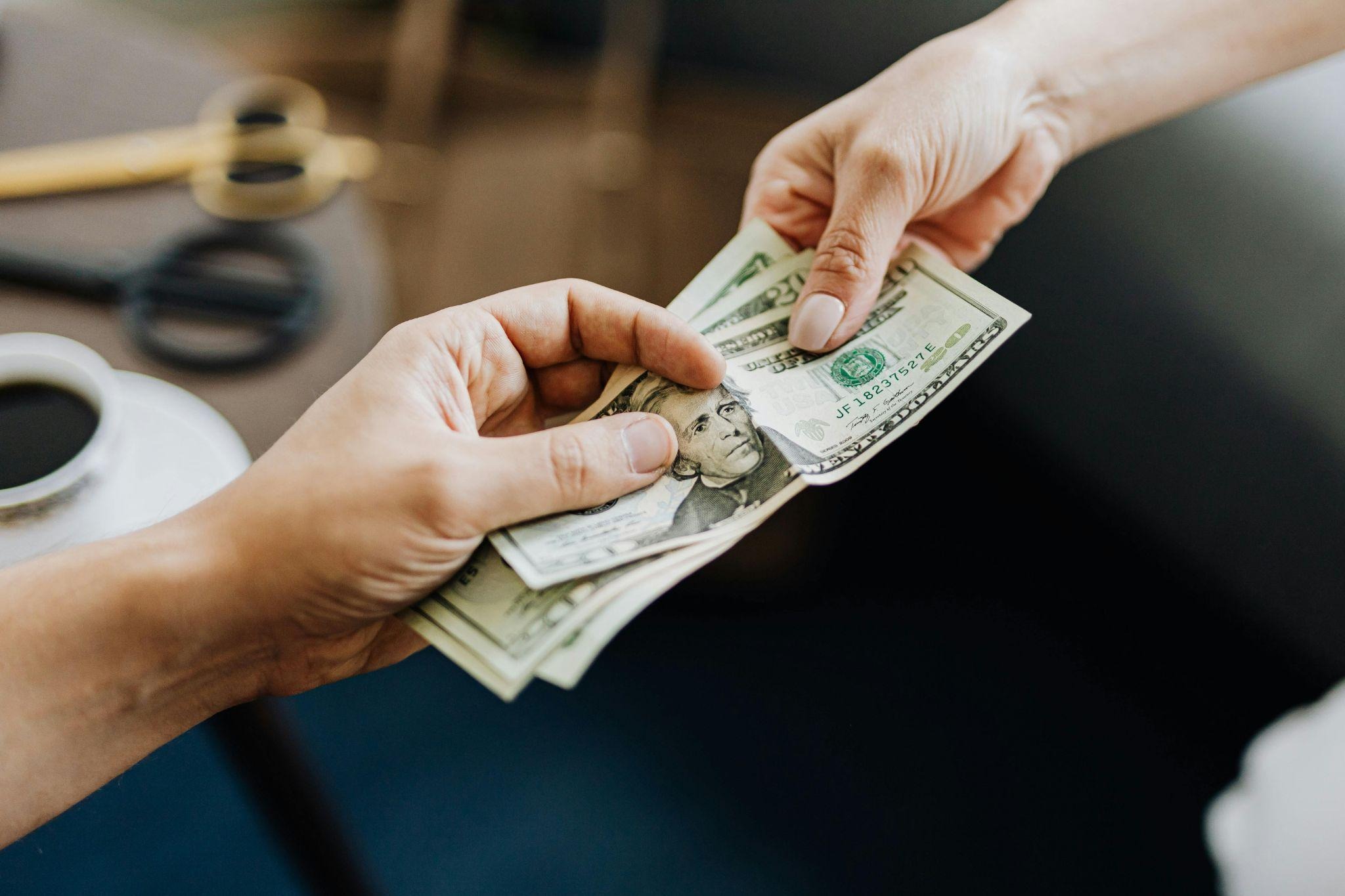 What Borrowers Should Know Before Choosing a Payday Loan