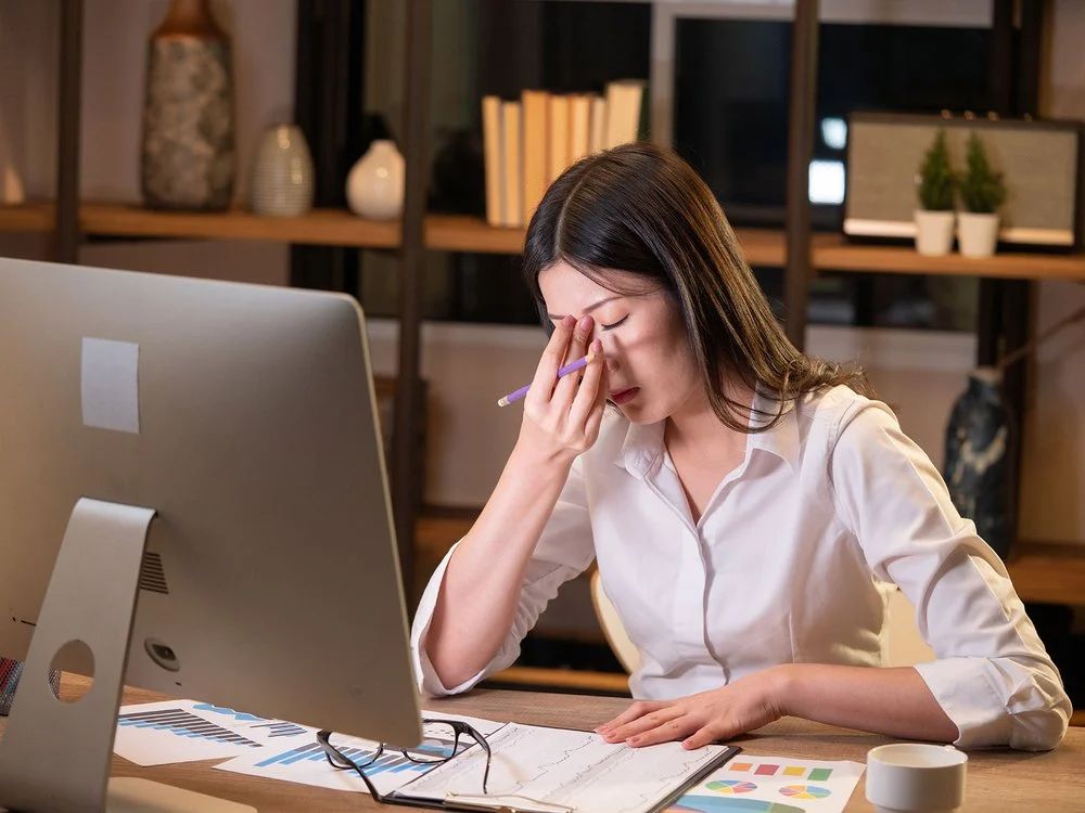 7 Silent Signs of Emotional Burnout Many People Miss