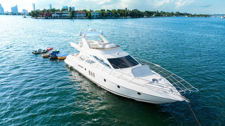 Starting a Profitable Florida Business with Yachting Tourism Expertise